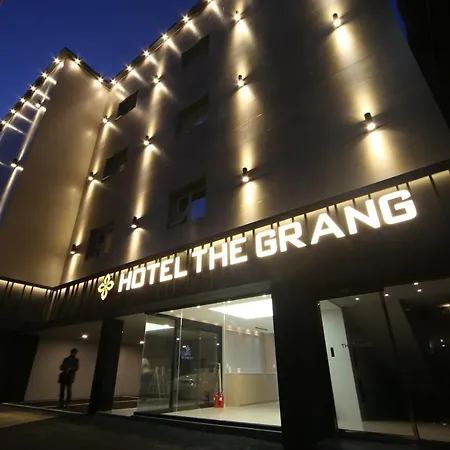Daeyeon Business Hotel The Grang