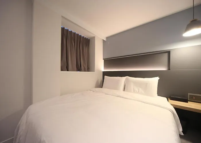 Daeyeon Business The Grang Hotel 2*