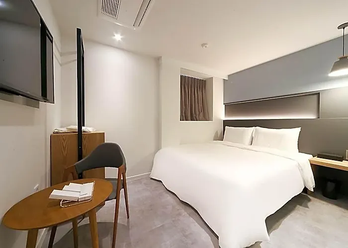 Daeyeon Business The Grang 2* Busan