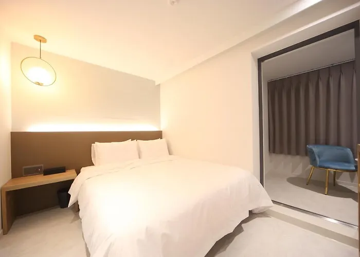 Daeyeon Business The Grang Busan