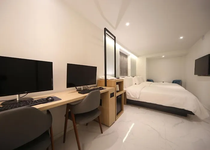 Hotel Daeyeon Business The Grang Busan